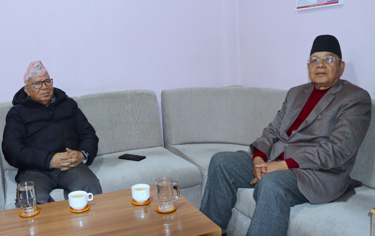 कम्युनिष्ट एकता पहलः वामदेव गौतम र माधव नेपालबीच वार्ता सुरु