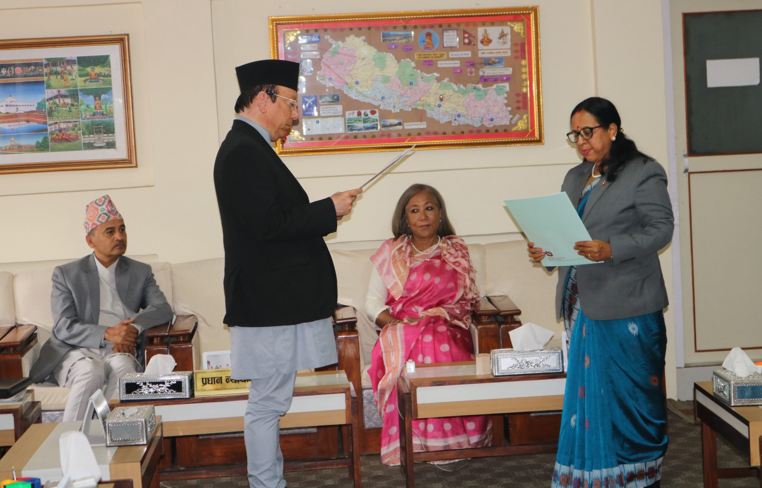 विरोधका बाबजुद सङ्क्रमणकालीन न्याय आयोगका पदाधिकारीको सपथ