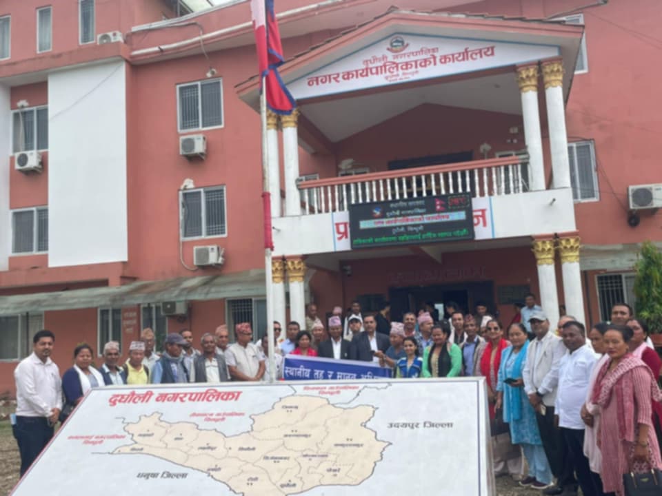 दुधौलीमा स्थानीय तह र मानवअधिकारसम्बन्धी एकदिने प्रशिक्षण सम्पन्न