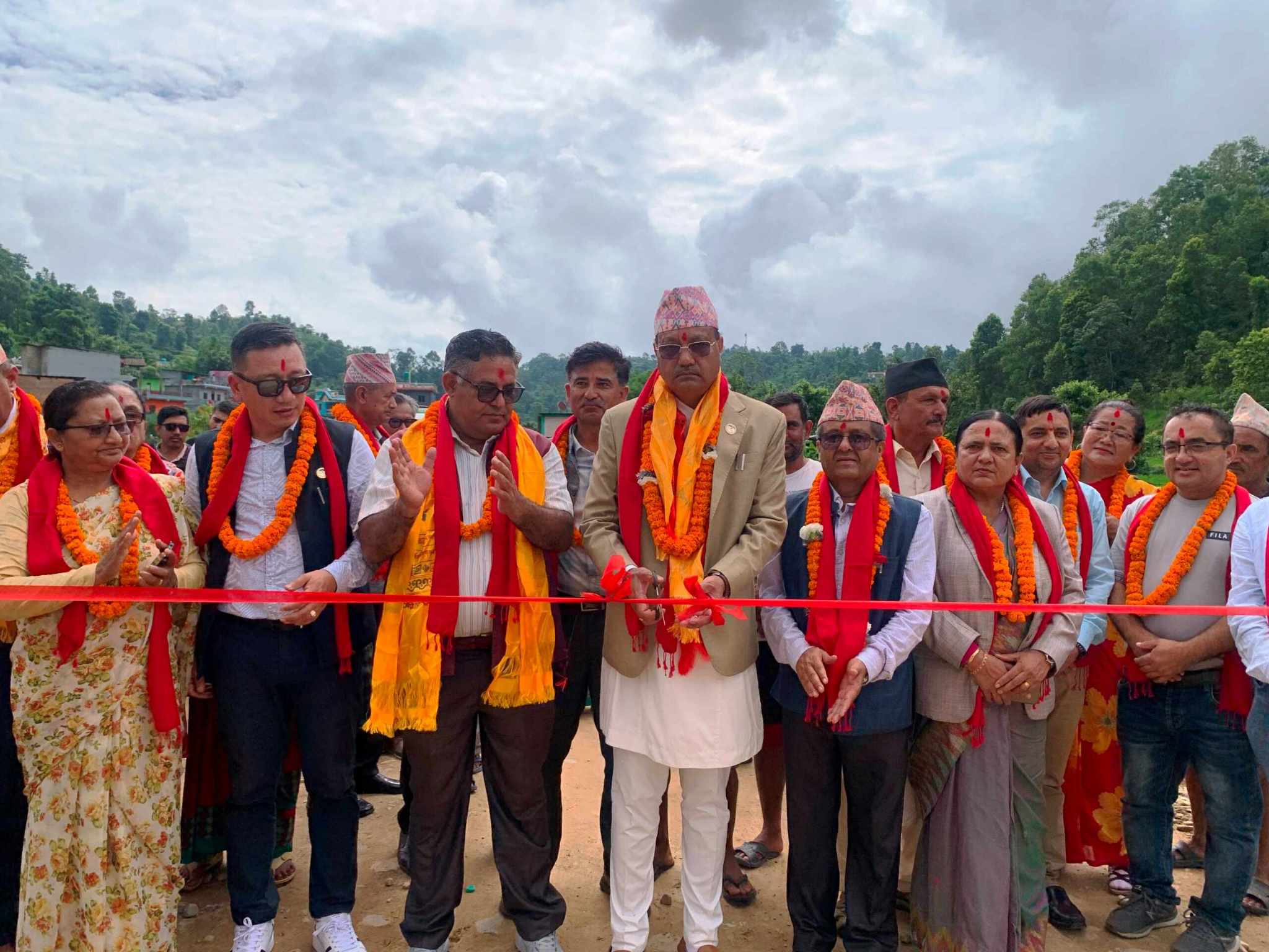 पौवे खोलामा मोटरेबल पुलको उद्घाटन