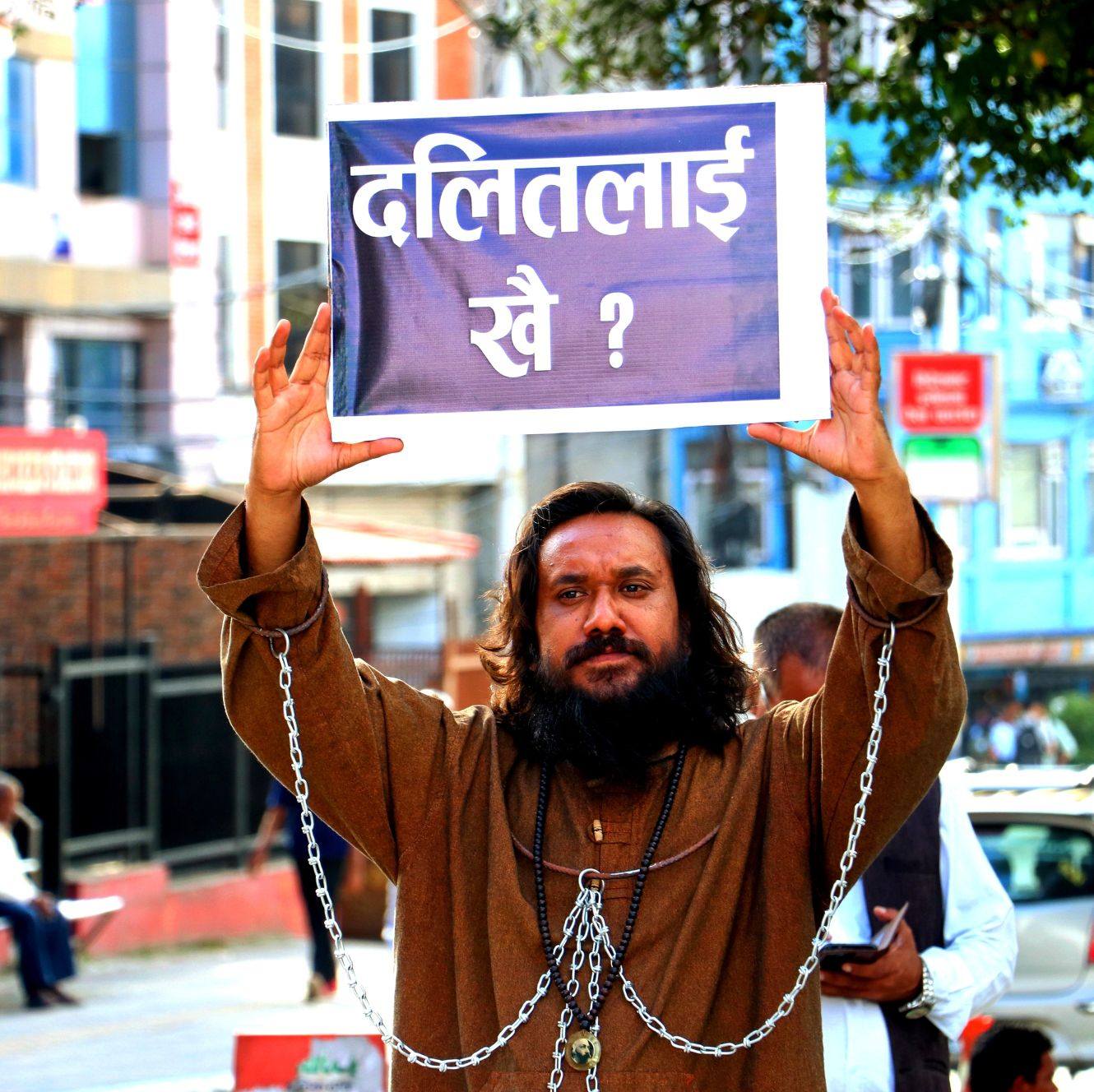 “न्यायको आसनबाट कार्यपालिकासम्म-तर न्याय नै प्रश्न चिन्हमा?”