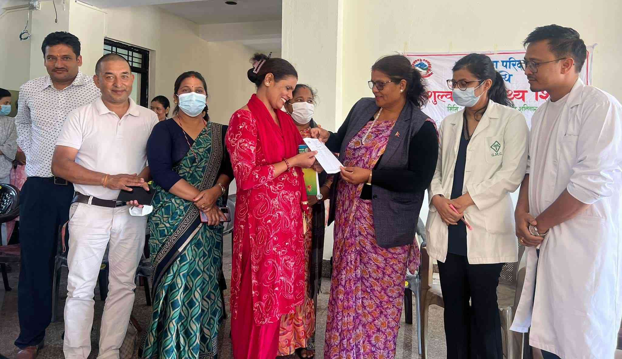 स्त्रीरोगसम्बन्धी निःशुल्क स्वास्थ्य शिविरबाट १ सय २९ महिला लाभान्वित