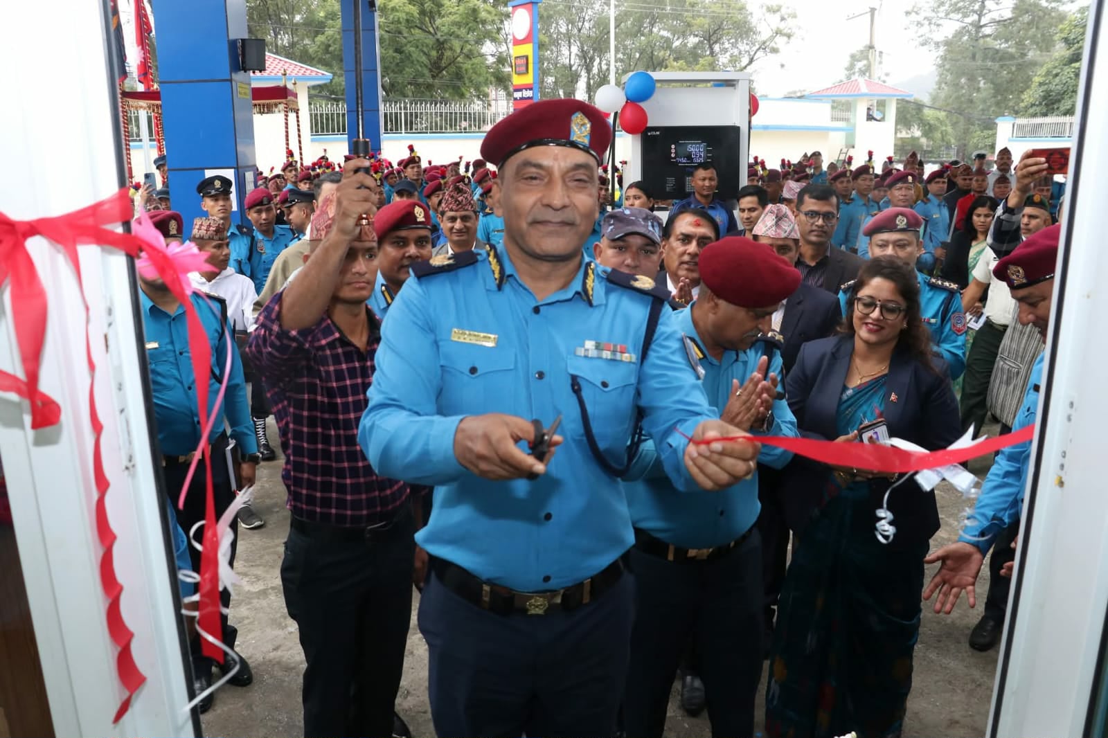 प्रहरी पेट्रोल पम्पले गुणस्तरीय इन्धन प्रदान गर्नुपर्छ : प्रहरी महानिरीक्षक खापुङ