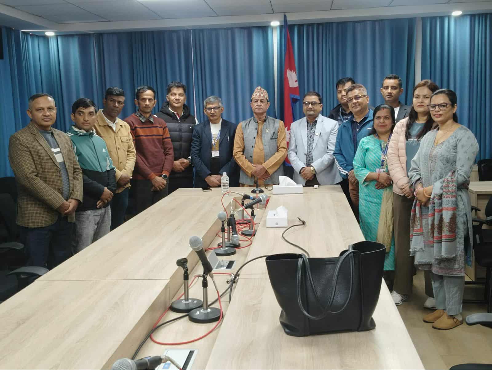 औषधी व्यवस्था विभागको टुर-मुकाम पोखरामा, पहिलो दिनमै ६५ व्यवसायी लाभान्वित