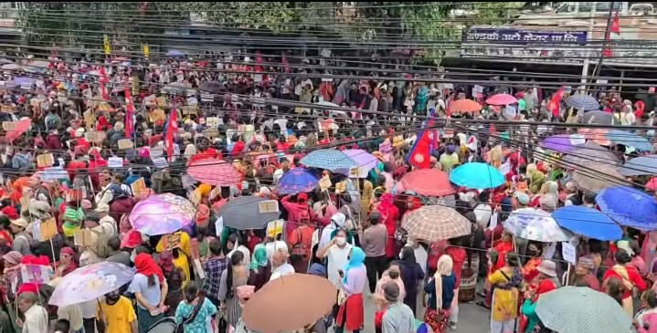 छाना खोसिने डर, सडकमा उत्रिएका आवाज: पोखराका सुकुम्बासीको पीडा र प्रतिरोध
