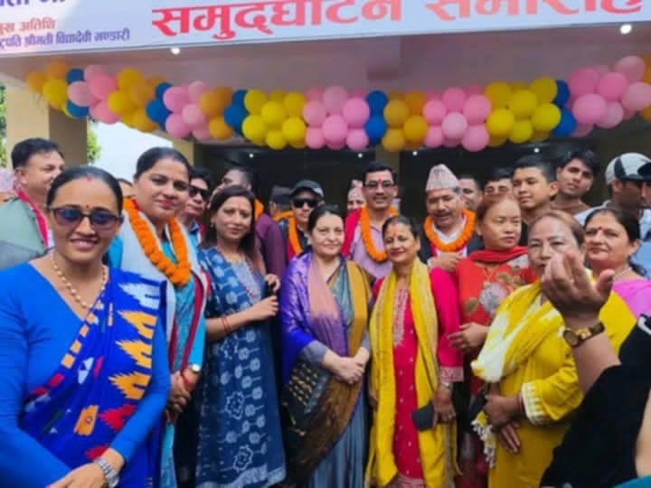 पूर्वराष्ट्रपति भण्डारीद्वारा सामुदायिक विद्यालयमा स्थानीय सहभागिताको महत्वमा जोड