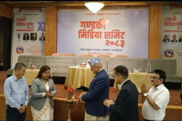 पत्रकारिताले सुशासन, पारदर्शिता र लोकतन्त्रलाई बलियो बनाउँछ : मुख्यमन्त्री पाण्डे
