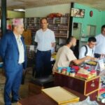 माढी बजारमा म्याद गुज्रिएका खाद्य सामग्री बरामद, दुई पसललाई जरिबाना