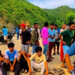 सुनकोशी दुर्घटनाका पीडितः क्षतिपूर्ति नपाए मध्यपहाडी लोकमार्ग बन्द  