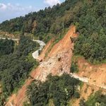 पहिरोमा खसेको एक थुप्रो ढुङ्‌गामा अड्किएको हाम्रो चेतनास्तर  !