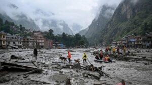 भोटेकोशी बाढीपीडितका लागि सिन्धुलीबाट सहयोग
