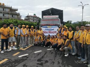 रसुवा बाढीपीडितका लागि लायन्स क्लबद्वारा १३ लाख रुपियाँ बराबरको राहत