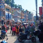 सिन्धुलीमाढी बजारमा दशैँको रौनक, किनमेल गर्नेको चहलपहल