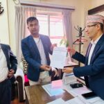 टाहाखेल-टीकाभैरब खण्डमा पहिरोले अवरुद्ध सडक खुलाउन एमालेको माग