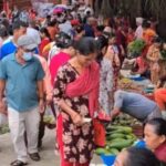 दसैँ नजिकिएसँगै सिन्धुलीको शनिबार हाटबजारमा बढ्यो चहलपहल
