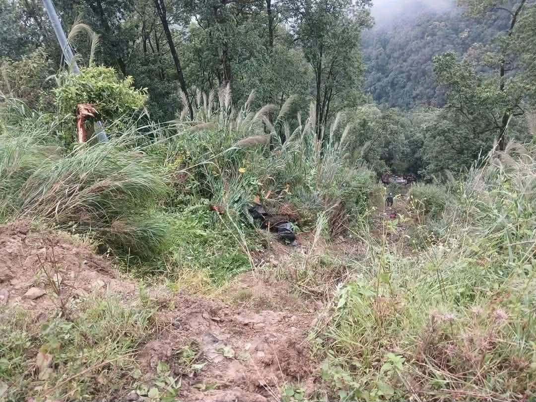 पोखरामा माइक्रोबस दुर्घटना, विद्यार्थीको मृत्यु भएपछि छानबिन समिति गठन